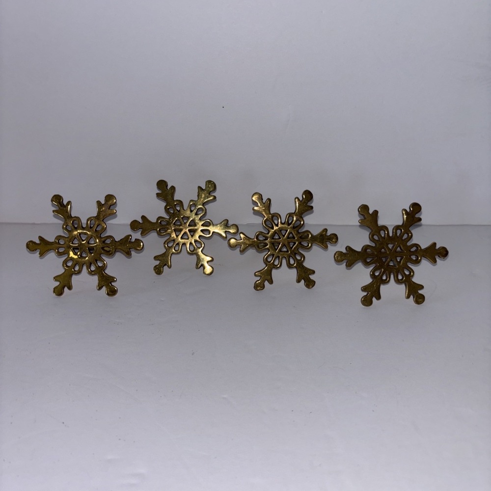 Set Of 4 Vintage Brass Snowflake Napkin Rings Winter Holiday